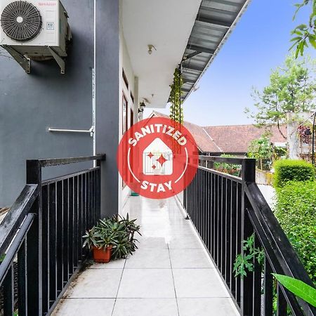 Oyo 91561 Gandhi Hotel Bandung Ngoại thất bức ảnh