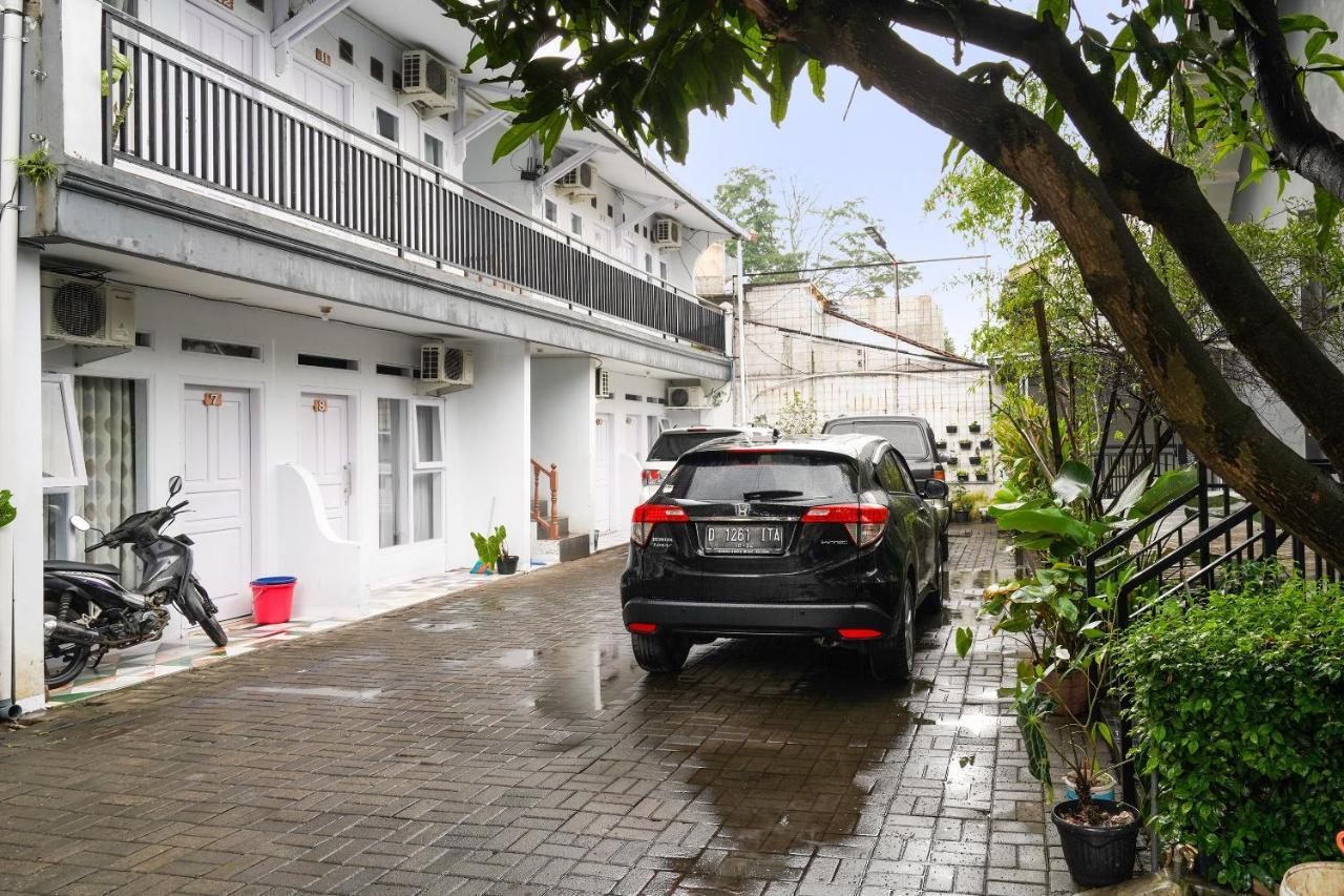 Oyo 91561 Gandhi Hotel Bandung Ngoại thất bức ảnh