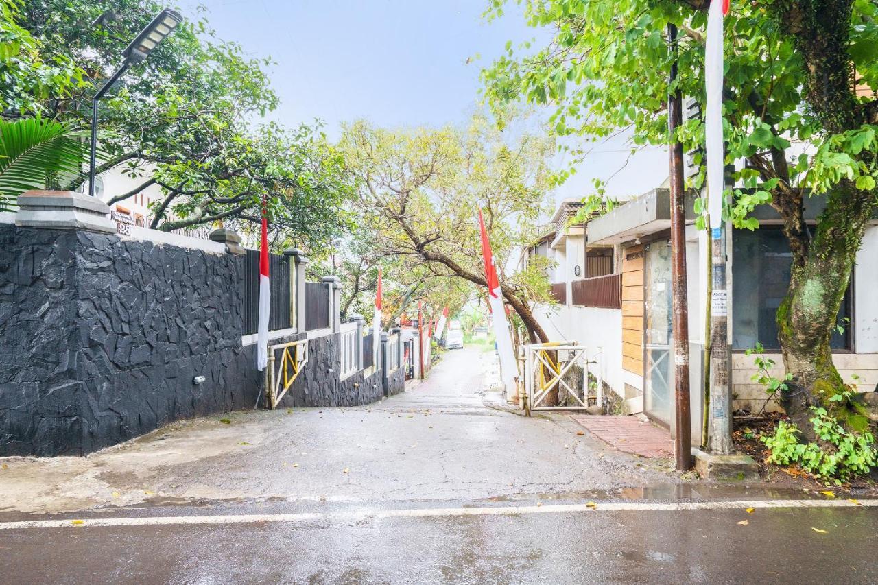 Oyo 91561 Gandhi Hotel Bandung Ngoại thất bức ảnh