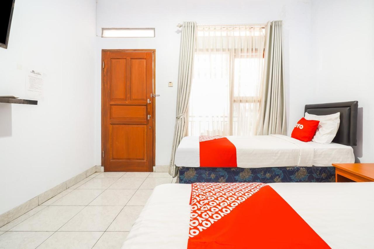Oyo 91561 Gandhi Hotel Bandung Ngoại thất bức ảnh